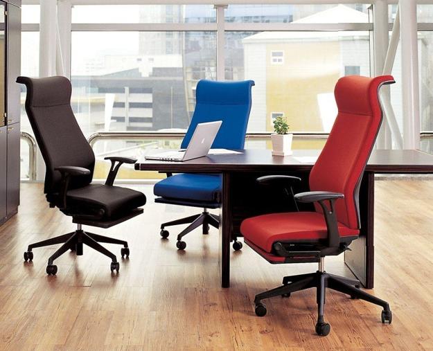 Top Reasons Why Comfortable Office Chairs Enhance Productivity